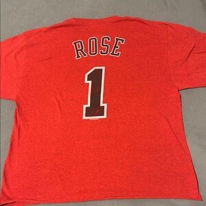 Chicago Bulls vintage Derrick Rose player shirt size XL cropped tee